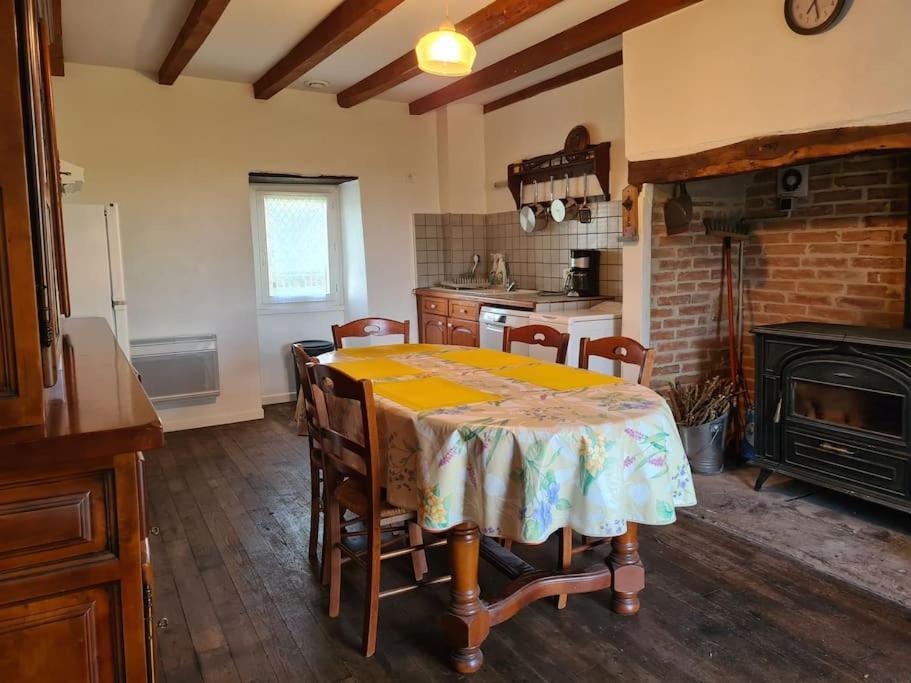 Maison chaleureuse près de Rocamadour Alvignac Esterno foto